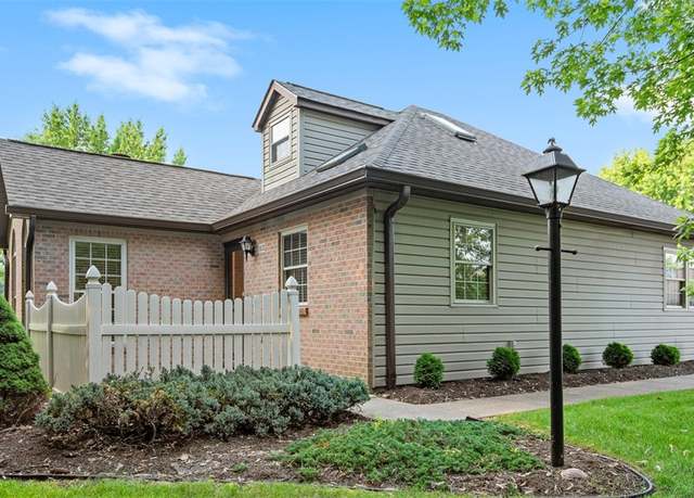 Property at 103 Cambridge Ct, Springdale Twp, PA 15049, 3 beds, 2.5 baths