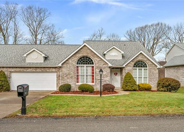 Property at 220 Country View Dr, Lower Burrell, PA 15068, 3 beds, 3 baths