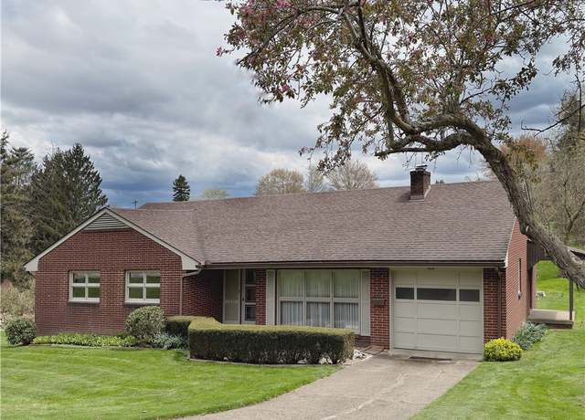 Property at 1215 Center Rd, Monaca, PA 15061, 3 beds, 2 baths