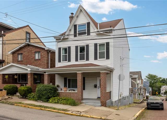 Property at 2100 Rockledge St, Spring Hill, PA 15212, 3 beds, 1 bath