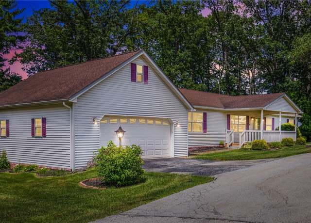 Property at 112 Duncan Dr, Somerset Boro, PA 15501, 3 beds, 2 baths