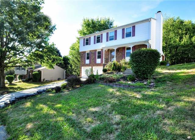 Property at 603 Meade Dr, Moon/crescent Twp, PA 15108, 4 beds, 2.5 baths