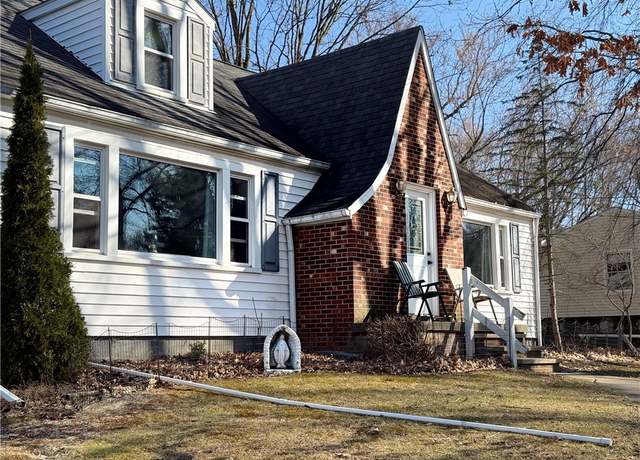 Property at 156 Upland Dr, Neshannock Twp, PA 16105, 4 beds, 2 baths