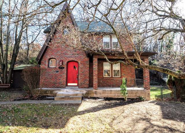 Property at 317 Greenlee Rd, Brentwood, PA 15227, 4 beds, 1.5 baths
