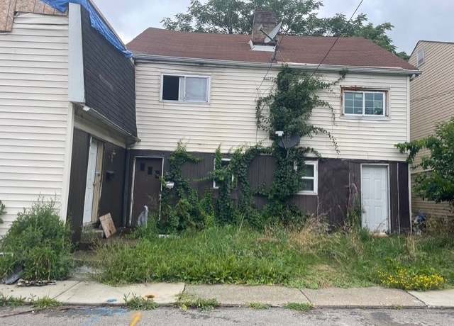 Property at 205 Fairview Ave, Elliott, PA 15220, 6 beds, 3.5 baths