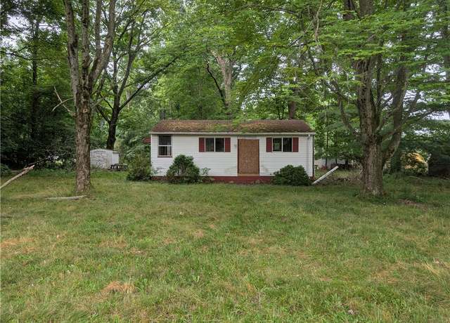 Property at 1545 Meadow Dr, Jamestown - Cra, PA 16134, 3 beds