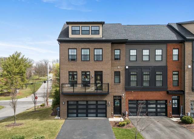 Property at 317 Azalea Dr, Peters Twp, PA 15367, 4 beds, 4 baths