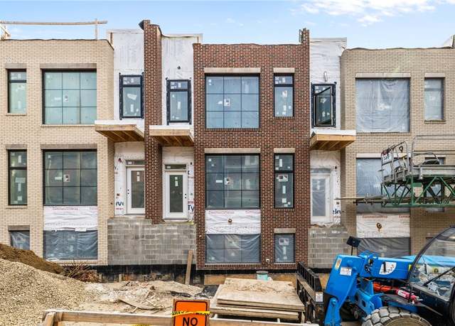 Property at 240 44th St, Lawrenceville, PA 15201, 4 beds, 4.5 baths