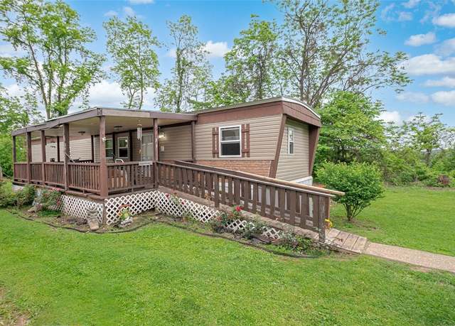 Property at 21 Crestview Ests, New Eagle, PA 15067, 3 beds, 1.5 baths