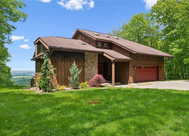 Property at 194 Horseshoe Bend Rd, Bullskin Twp, PA 15610, 3 beds, 3 baths