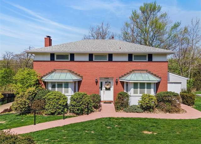 Property at 1148 Greenridge Ln, Green Tree, PA 15220, 3 beds, 2.5 baths