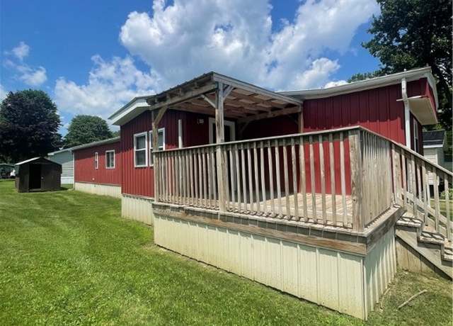 Property at 20 Jones St #10, Stoneboro, PA 16153, 3 beds, 2 baths
