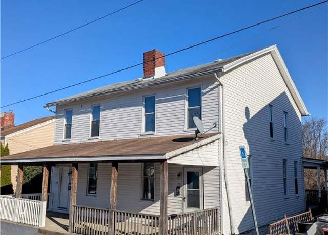 Property at 213 Summit Way, Clairton, PA 15025, 5 beds, 3 baths