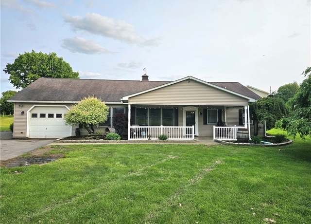 Property at 356 Reserve Sq, Wayne Twp - Law, PA 16157, 3 beds, 1.5 baths