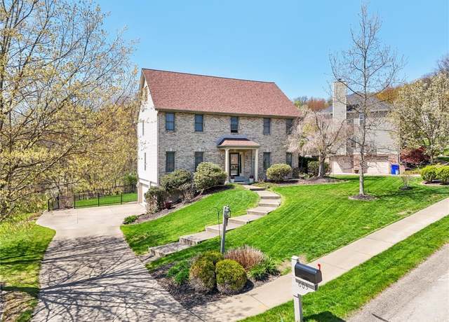 Property at 603 Crestview Ct, Adams Twp, PA 15044, 4 beds, 3.5 baths