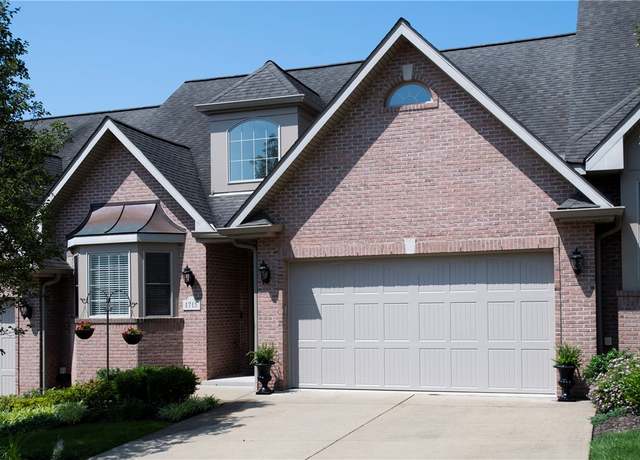 Property at 1715 Waterleaf Dr, Franklin Park, PA 15143, 4 beds, 3.5 baths