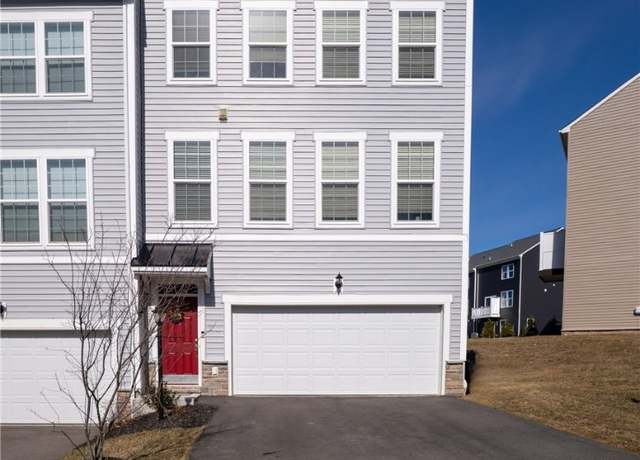 Property at 108 Sweetwater Dr, Moon/crescent Twp, PA 15108, 3 beds, 2.5 baths