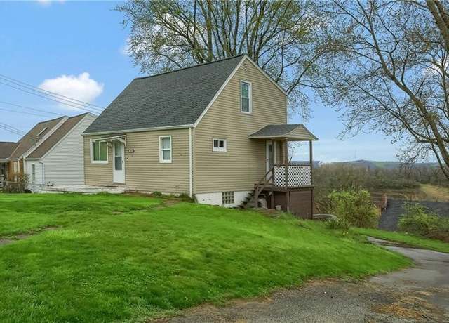 Property at 622 Ascension Dr, West Mifflin, PA 15122, 2 beds, 2 baths