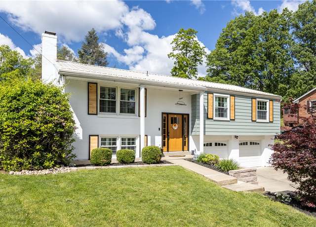 Property at 22 Green Crescent Dr, South Strabane, PA 15301, 3 beds, 2.5 baths