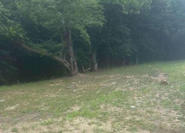 Property at 132 Baker St, Aliquippa, PA 15001, 4 beds, 2 baths