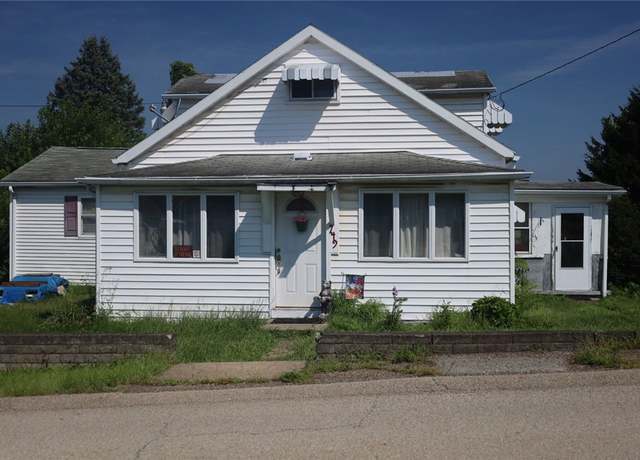 Property at 749 Wilmington St, Canton Twp, PA 15301, 4 beds, 1 bath