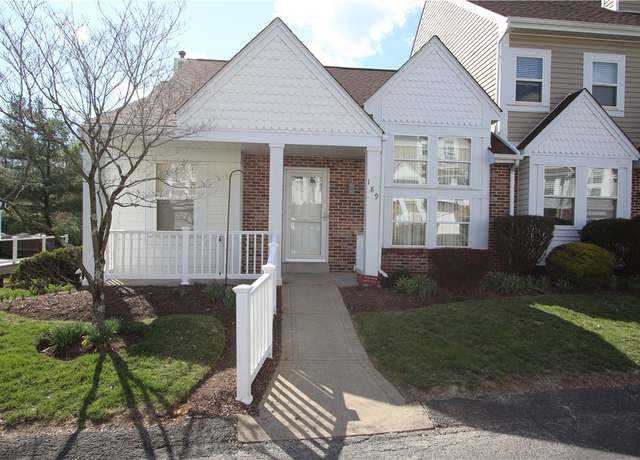 Property at 189 Old Village Ln, Bethel Park, PA 15102, 3 beds, 2.5 baths