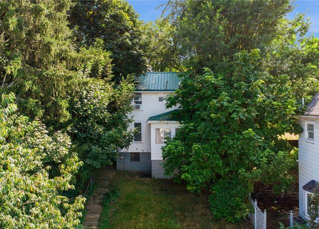 Property at 311 Lowell St, Vandergrift - Wml, PA 15690, 2 beds, 1 bath