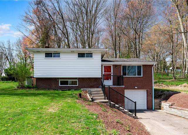 Property at 2448 Oak Hill Rd, Hampton, PA 15044, 3 beds, 1.5 baths