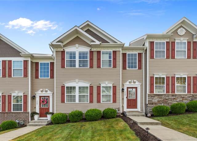Property at 1503 Canterbury Dr, North Fayette, PA 15126, 3 beds, 2.5 baths