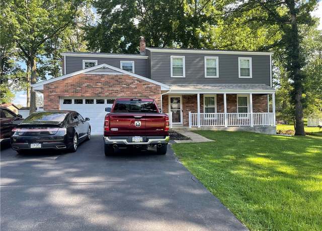 Property at 105 White Oak Dr, Twp Of But Se, PA 16001, 4 beds, 2.5 baths