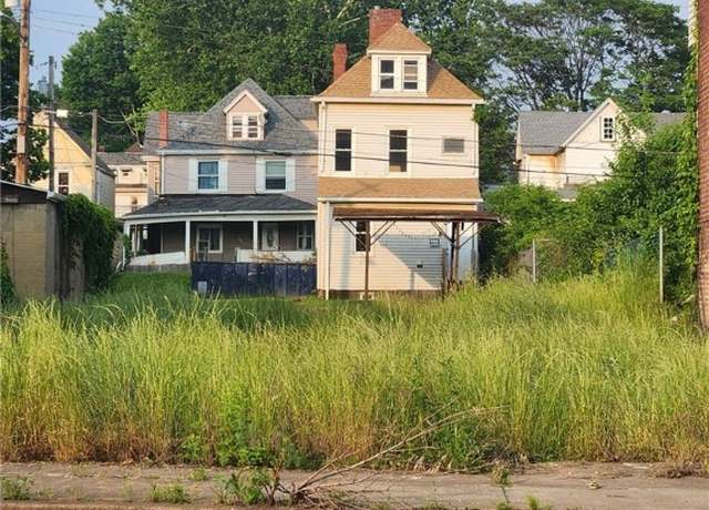 Property at 546 3rd Ave, New Kensington, PA 15068