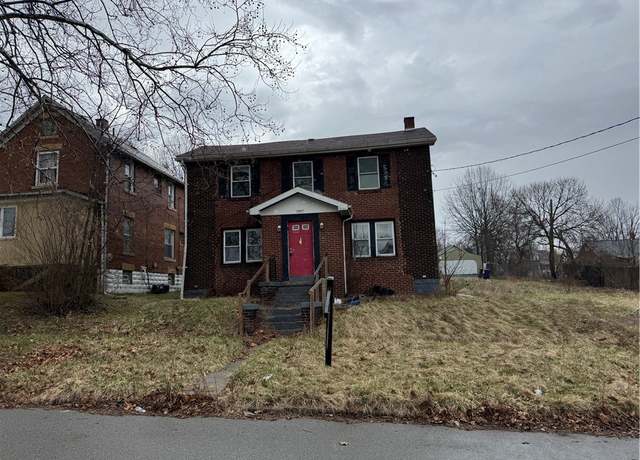 Property at 1097 Cedar Ave, Sharon, PA 16146, 3 beds, 2 baths