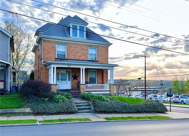Property at 1102 E Washington St, New Castle/4th, PA 16101, 2 beds, 2 baths