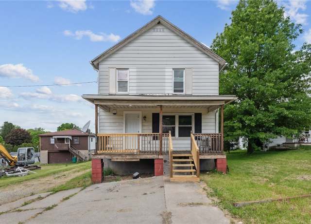 Property at 920 W 4th Ave, Derry Twp, PA 15627, 3 beds, 2 baths
