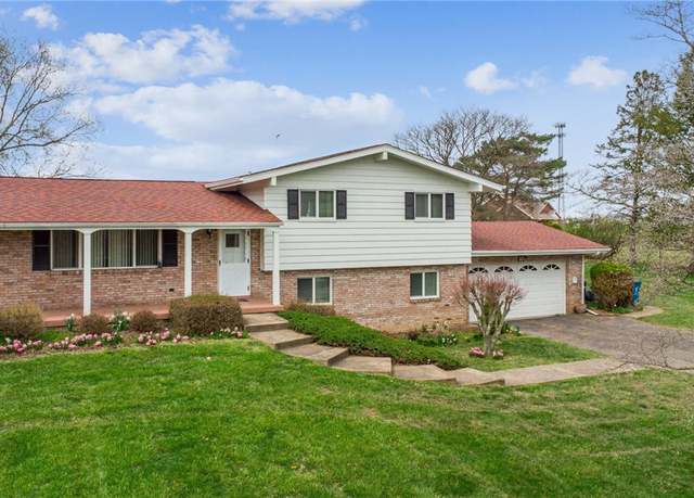 Property at 1051 Elicker Rd, Plum Boro, PA 15068, 3 beds, 2 baths