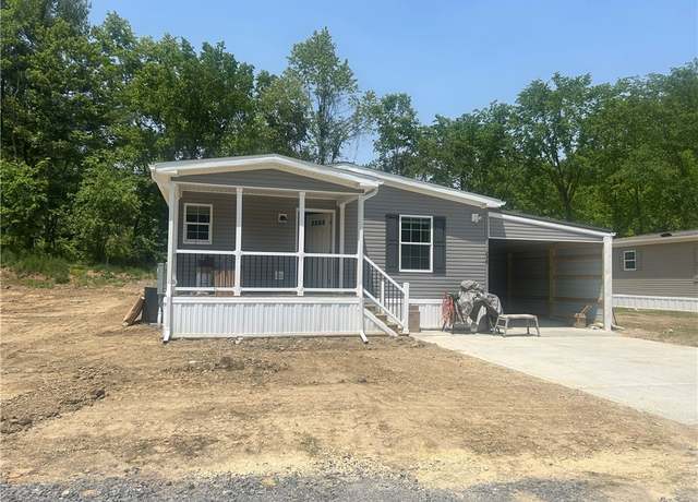 Property at 239 Sunny Hill Dr, Adams Twp, PA 16059, 3 beds, 2 baths