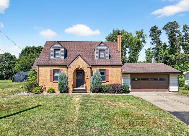 Property at 122 Gross Dr, Center Twp - Bea, PA 15001, 3 beds, 1.5 baths
