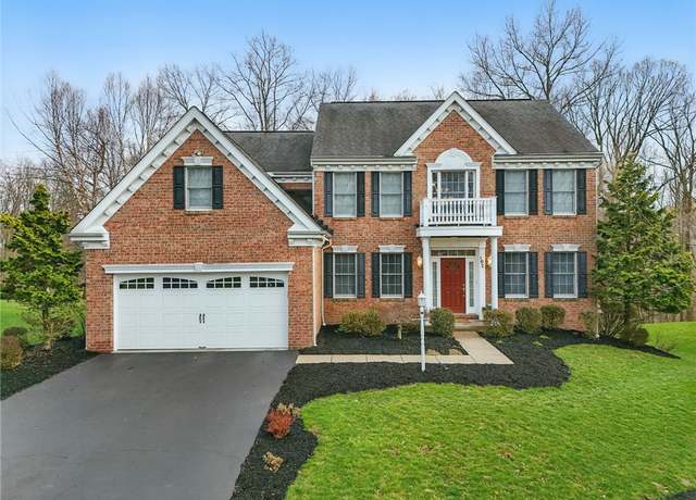 Property at 107 Stafford Ct, Ohio Twp, PA 15237, 4 beds, 3.5 baths