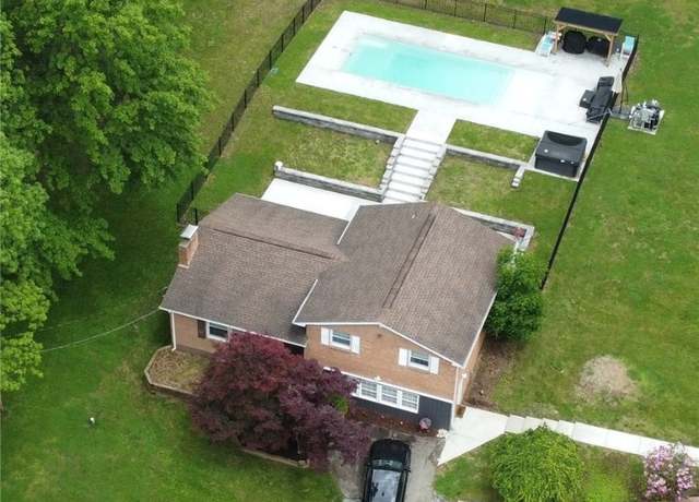 Property at 409 Himler Rd, Hempfield Twp - Wml, PA 15601, 5 beds, 3 baths