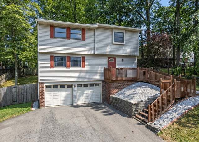 Property at 2064 Powell Rd, Cranberry Twp, PA 16066, 3 beds, 2.5 baths
