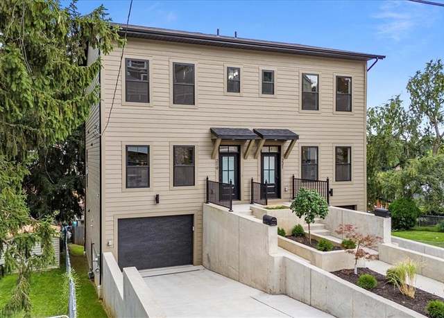 Property at 219 Seward St, Mt Washington, PA 15211, 3 beds, 3.5 baths