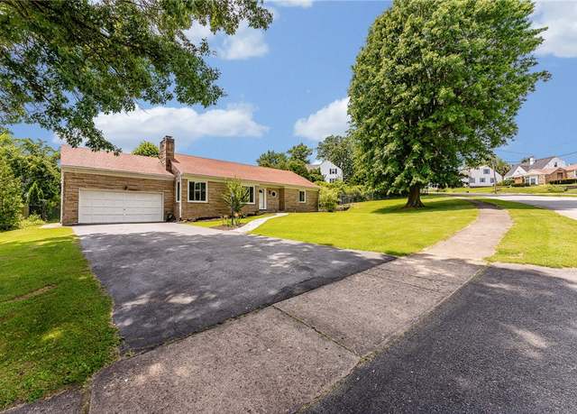 Property at 80 Montview St, Uniontown, PA 15401, 3 beds, 3 baths