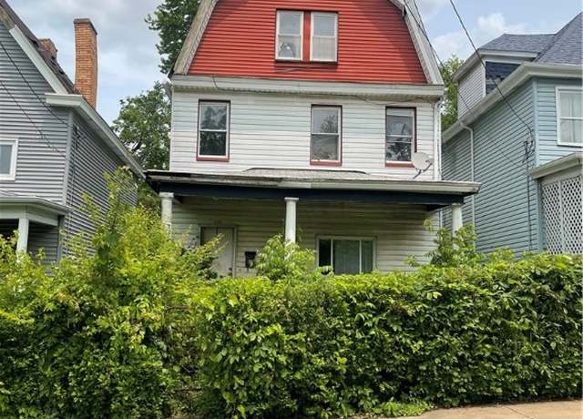 Property at 420 Fairywood St, Crafton, PA 15205, 4 beds, 1.5 baths