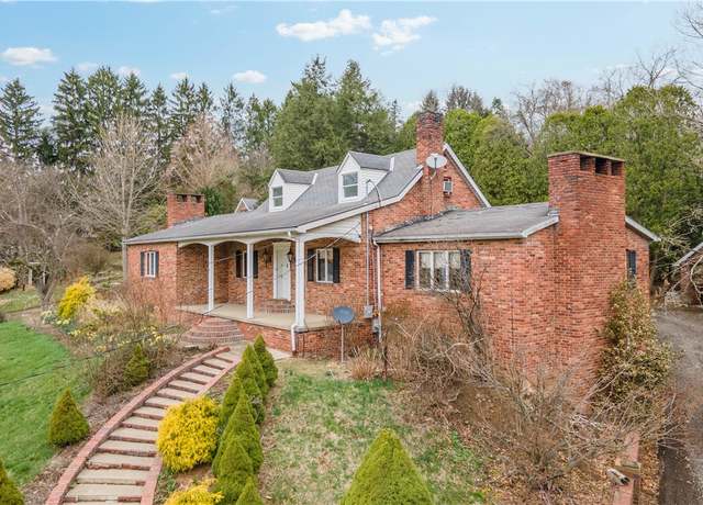Property at 172 Cecil Henderson Rd, Canonsburg, PA 15317, 3 beds, 2 baths