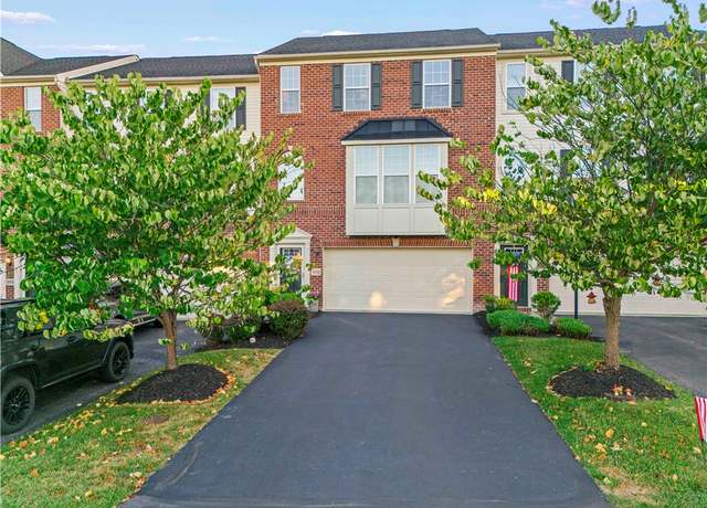 Property at 310 Maple Ridge Dr, Cecil, PA 15317, 3 beds, 2.5 baths