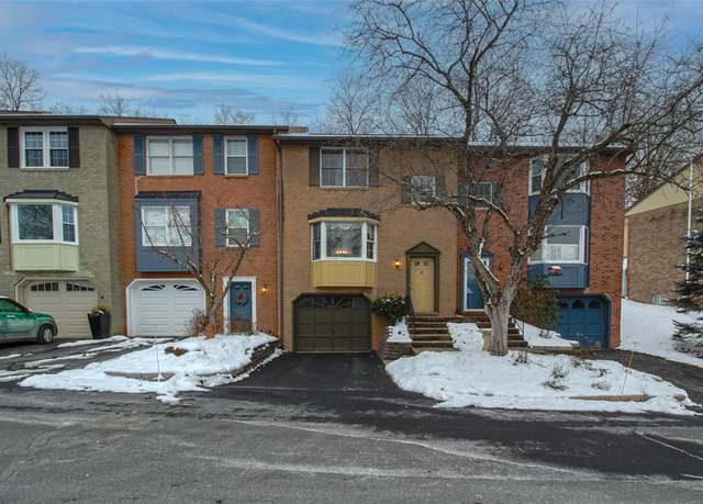 Property at 941 Trillium Trl, Bethel Park, PA 15102, 2 beds, 2.5 baths