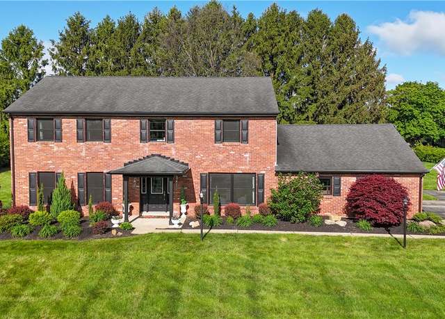 Property at 102 Allen Dr, Adams Twp, PA 16046, 3 beds, 2.5 baths