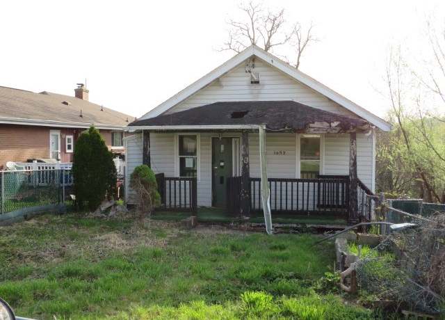 Property at 1607 Fredell St, Carrick, PA 15210, 3 beds, 1.5 baths