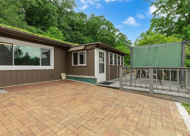 Property at 1369 Old Pulaski Rd, Neshannock Twp, PA 16105, 3 beds, 2.5 baths