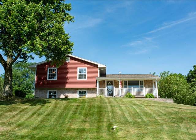Property at 101 Lynne Dr, Big Beaver, PA 15010, 3 beds, 2 baths